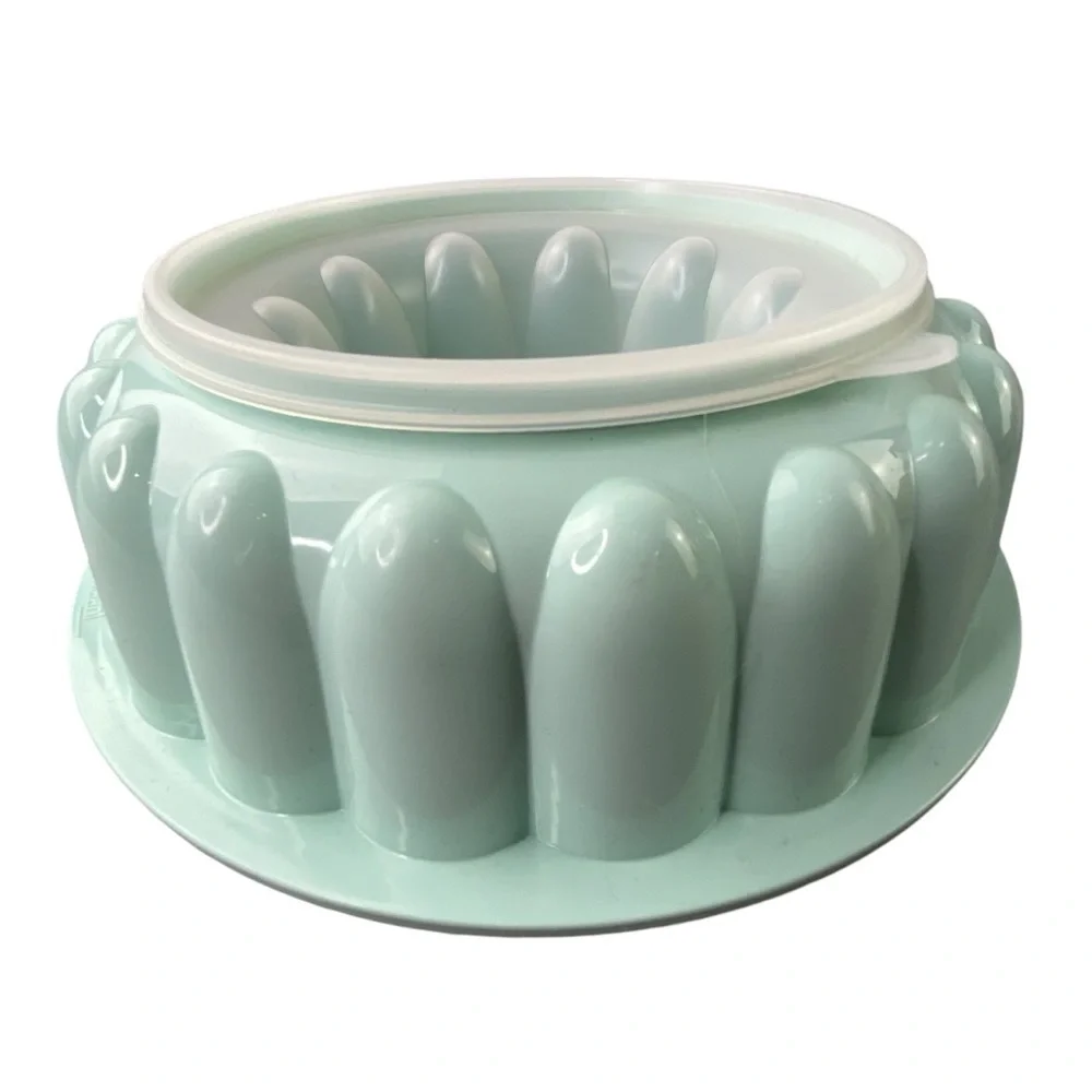 Vintage Tupperware Jello Ring Mold -- Retro Holiday Party Jell-O Fruit Desserts